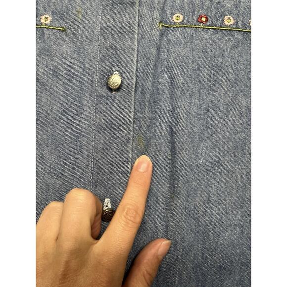 Vintage Women’s Denim Button Down Shirt Size 18 Embroidered Floral Cottage 90s - Picture 6 of 13